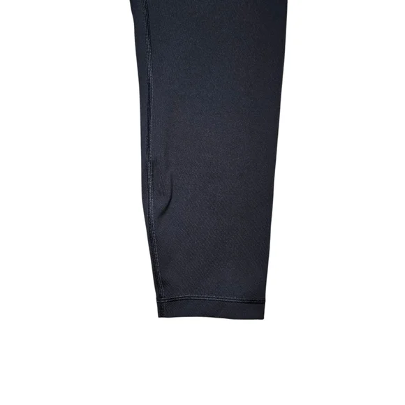 ❤️FINAL SALE❤️ Lululemon Wunder Under Hi-Rise 7/8 Tight - Black - Picture 4 of 10